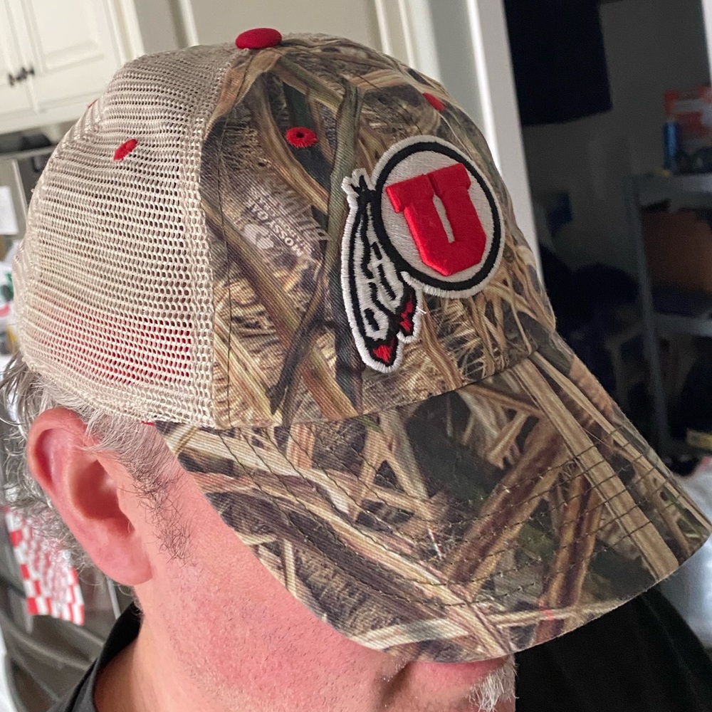 Utah Utes, camo hat